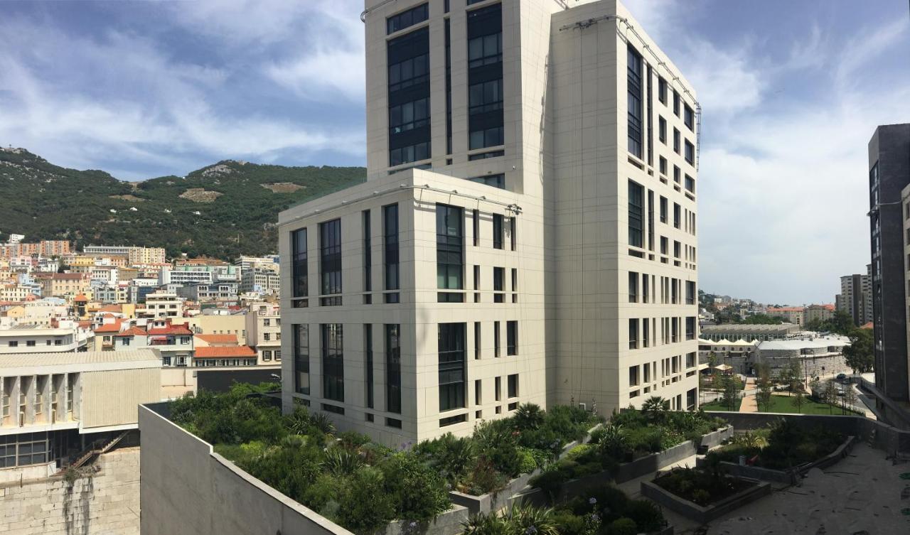 Luxurious Central Apartment With Pool Gibraltar Exterior photo